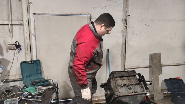 Сборка двигателя Deutz 1011 3 часть / Как не накосячить смотреть онлайн
