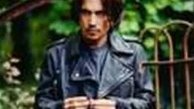 Johnny Depp "I'm Your Man" смотреть онлайн