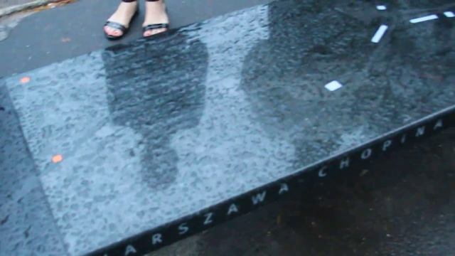 Музыкальная скамья Шопена [Варшава] смотреть онлайн