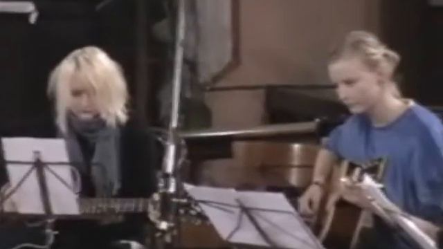 Väike ingel 2006 смотреть онлайн