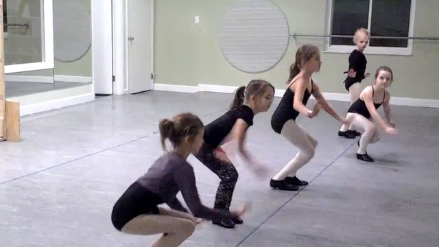 Lavender Girls Jazz "Jailhouse Rock" смотреть онлайн