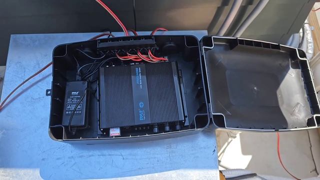 Simple Outdoor Speaker Setup - Polk Audio Atrium 6 + Pyle 4 Channel Marine Amp смотреть онлайн