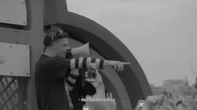 YUNGBLUD - Bad Omens