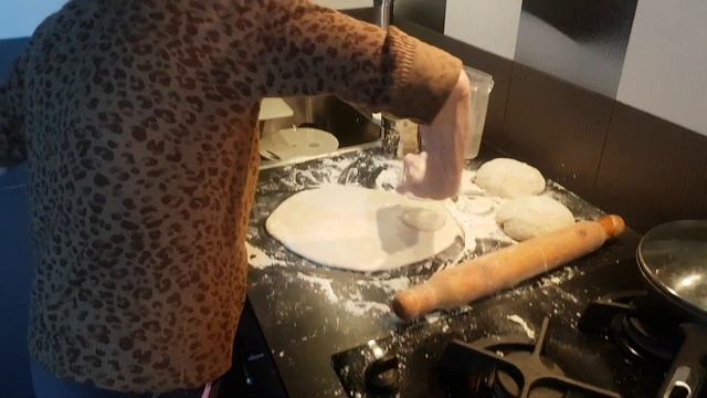 Мама печёт Ляпуньки смотреть онлайн