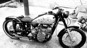 Мотоцикл к750 1961 года.