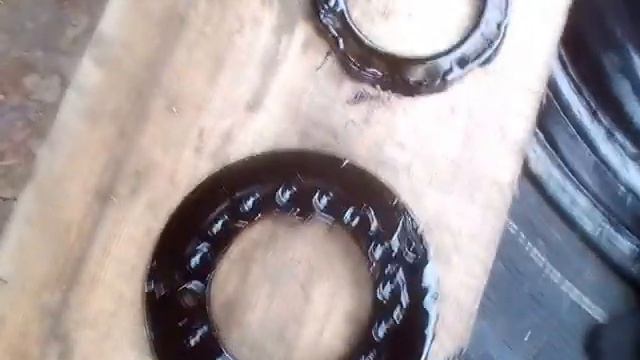 Замена шпильки заднего колеса ЗИЛ-130. Снятие тормозного барабана ЗИЛ-130. смотреть онлайн