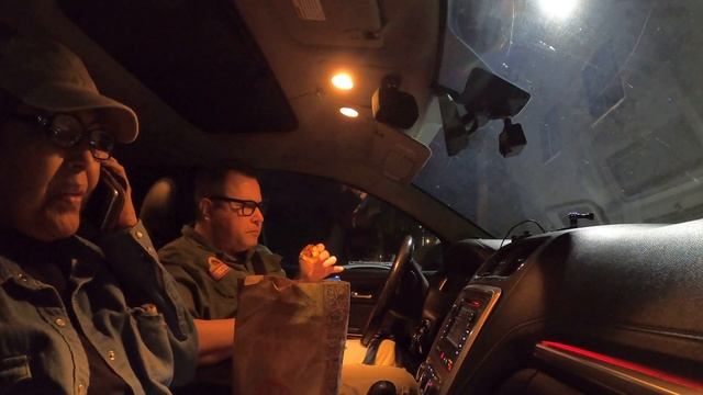 DQ Chili Dog & the Killer Corona Virus, BW, 6201 N Oracle Rd, Tucson, Arizona, 1 Dec 2020, GX061642 смотреть онлайн