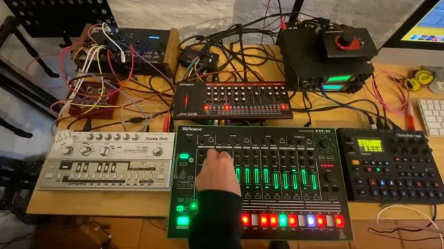 Acid, Bleeps & Chords смотреть онлайн