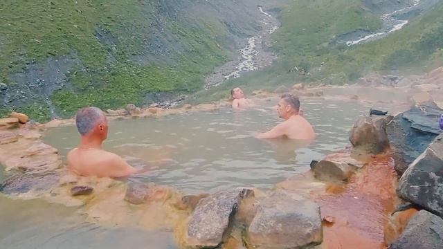 Анонс программы 2 вершины: Казбек и Эльбрус смотреть онлайн