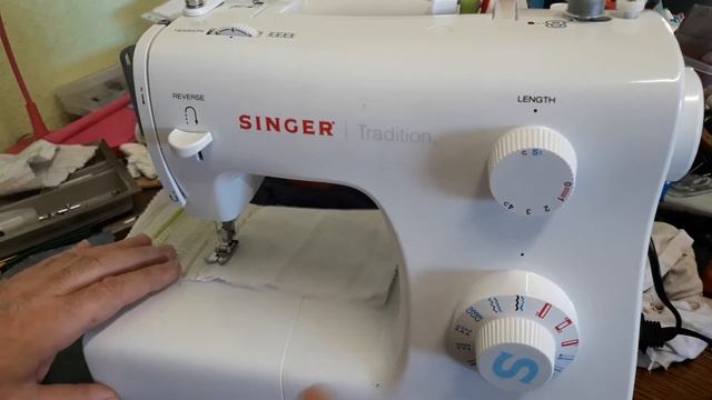 Singer Nähmaschine - Modell 2259 Tradition - probieren - تجريب خياطة الماكينة تجريب الدرزات смотреть онлайн
