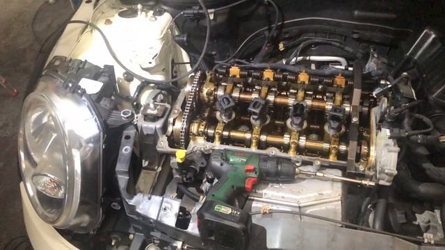 Mini R56 Timing Chain Replacement. Mini Cooper timing chain noise repair By @TheMiniSpecialist смотреть онлайн