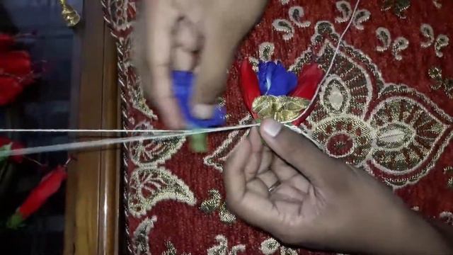Easy Crown Garland by Shankhapushpi & Hibiscus смотреть онлайн
