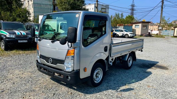 NISSAN ATLAS из Японии