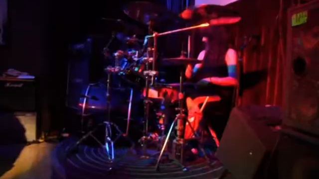 Delivers - Crusader (Saxon cover) смотреть онлайн
