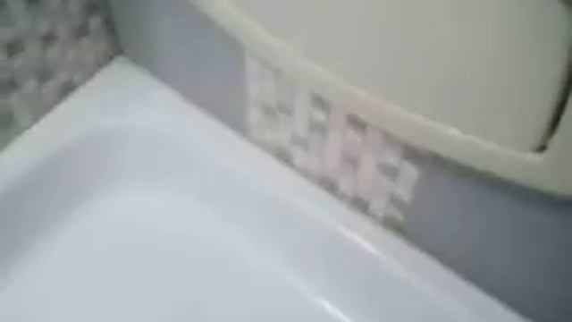 маленький совмещенный санузел(серое и розовое)