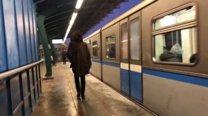 Электропоезда «81-740/741 (Русич)» на станции метро «Улица Скобелевская» // 26 декабря 2021 года