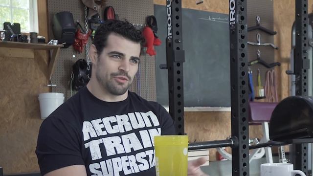 Eric Bugenhagen Drinks More Coffee Than You смотреть онлайн