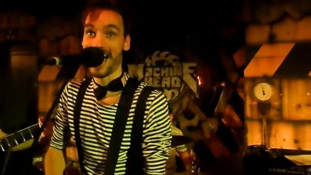 "Комик$ы" - "Курица курит" ("Machine Head" Саратов 06.12.2013) смотреть онлайн