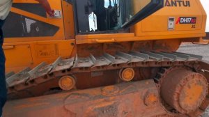 Бульдозер SHANTUI DH 17 B2 XL. Обзор
