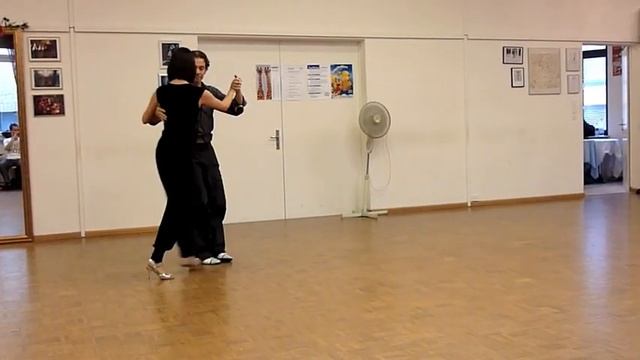 Back Sacadas 3: More Combinations | michelle + joachim смотреть онлайн