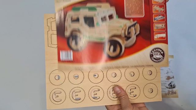 Сборная деревянная модель "Внедорожник", серия "Техника, транспорт", ТМ "Чудо-Дерево" смотреть онлайн