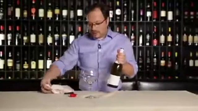 Как открыть бутылку вина цыганским штопором_ смотреть онлайн