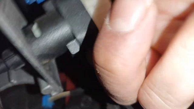 Cambiar interruptor sensor pedal freno Audi смотреть онлайн