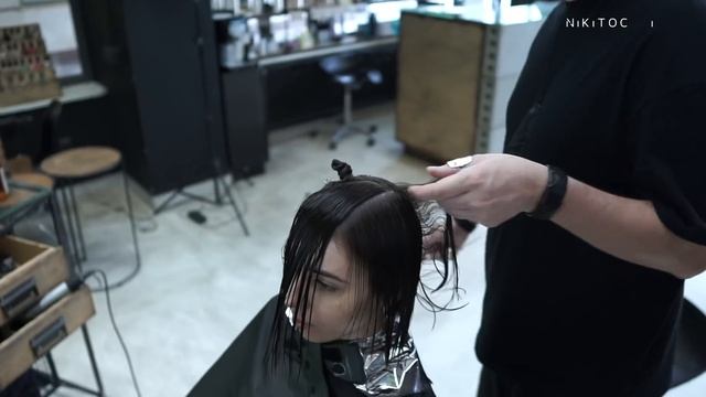 BOB HAIRCUT: line technique with point cut and disconnection - NIKITOCHKIN смотреть онлайн