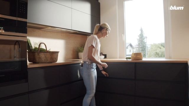 Порядок в ящиках с AMBIA-LINE | Blum Inspirations смотреть онлайн
