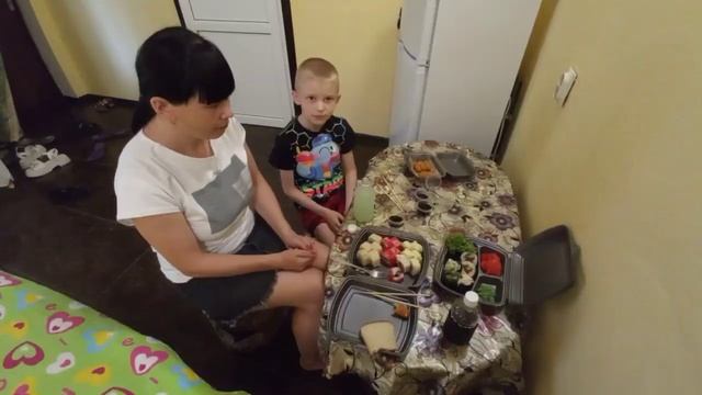 ДЕГУСТАЦИЯ в ДИВНОМОРСКОМ / лучшие СУШИ и РОЛЛЫ на ЧЁРНОМ МОРЕ.