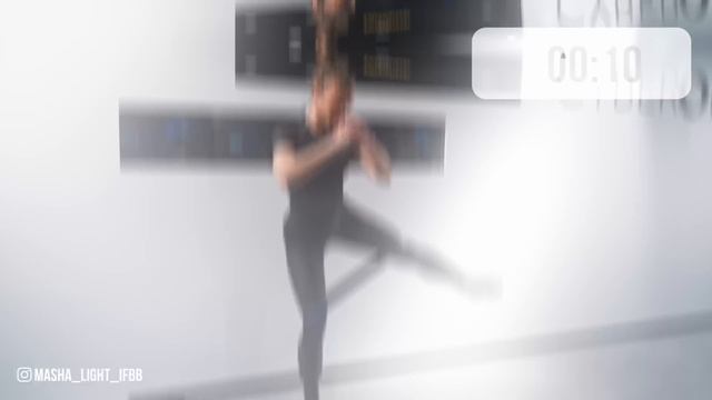 СУПЕР ЭФФЕКТИВНАЯ Тренировка На Ягодицы за 25 Минут с Инвентарем и Техникой Выполнения Упражнений смотреть онлайн