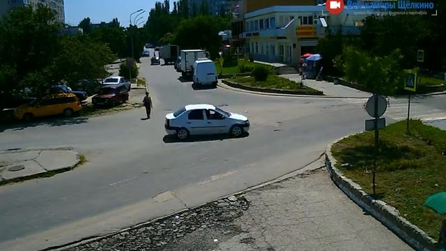 Перекрёсток в Щёлкино, 09.07.2015 - time-lapse с камеры 2 смотреть онлайн