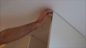 Установка направляющих для дверей шкафа купе.