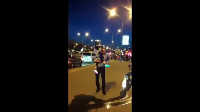 Cветодиодные LED кроссовки со светящейся подошвой уже в рунете!))) смотреть онлайн