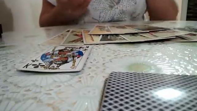 КРЕСТОВЫЙ КОРОЛЬ И ДАМА ЧЕРВЕЙ смотреть онлайн