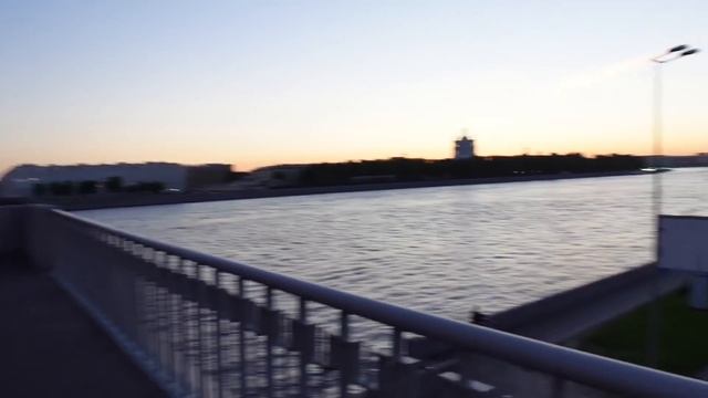 Работаю ПЕШИМ курьером в ЯНДЕКС ЕДЕ! Сколько Реально Заработать? | Лёля Такси смотреть онлайн