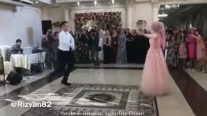 Русский танцует лезгинку ??????