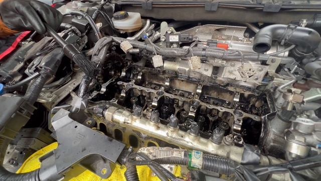 Mazda 6 2.2 Skyactiv Carbon Cleaning + Timing Chain + Oil Strainer + Oil Pump + Camshafts смотреть онлайн