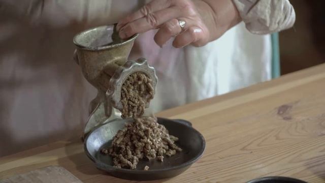 Как приготовить Сельдь с боровиками. Localtaste.lt смотреть онлайн