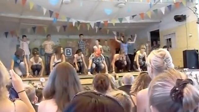 Рома Желудь-Лайк (еще одно видео из Орленка) смотреть онлайн