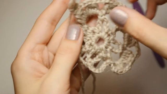 АЖУРНАЯ СНЕЖИНКА (МОТИВ) КРЮЧКОМ. Вариант 9. МОЙ ДИЗАЙН СНЕЖИНКИ! || Начни вязать! смотреть онлайн