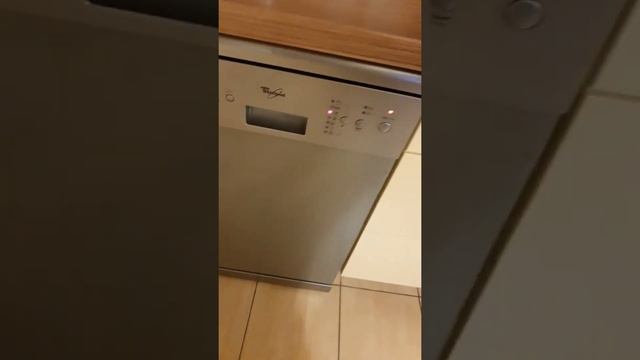 PCB has a burning smell?(how do I enter test mode on this thing?model is in description!) смотреть онлайн