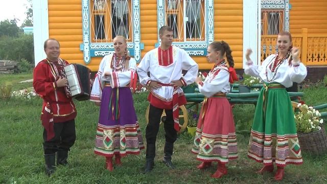 Пэчворк - В Нижнем гомон гомонит смотреть онлайн