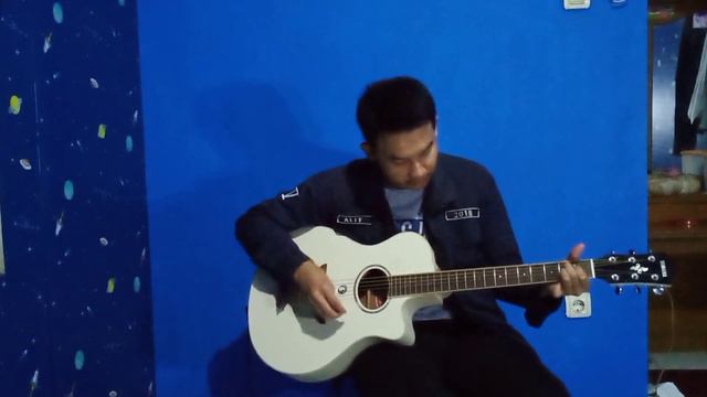 Review Gitar! YAMAHA APX 600 VS YAMAHA FSX 315 C, Mana yg paling bagus?! смотреть онлайн