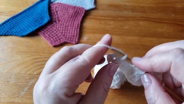 Урок Двадцать Пятый: Прибавление петель в тунисском вязании смотреть онлайн