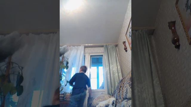 Соня всё спалила я закрыл спиннер.соня плачет.