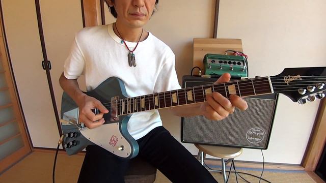 Gibson Firebird " Faded Pelham Blue" смотреть онлайн