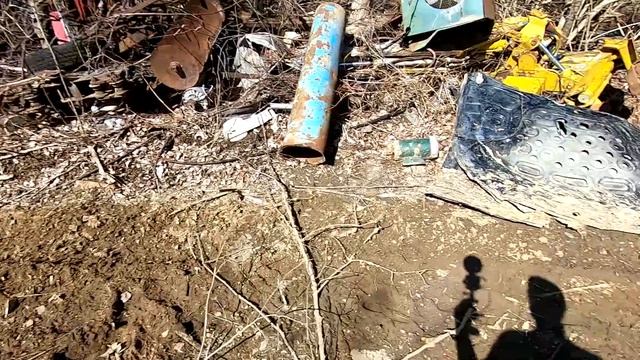 Exploring the Machines at the FORGOTTEN Junk Yard ~ RESCUING OLD IRON ~ Episode 5 Part 1 смотреть онлайн