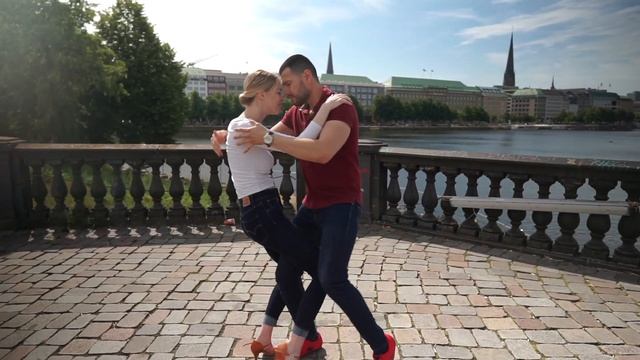 Before You Go - Lewis Capaldi (DJ Tronky) | Bachata Dance | Roberto & Magdalena смотреть онлайн