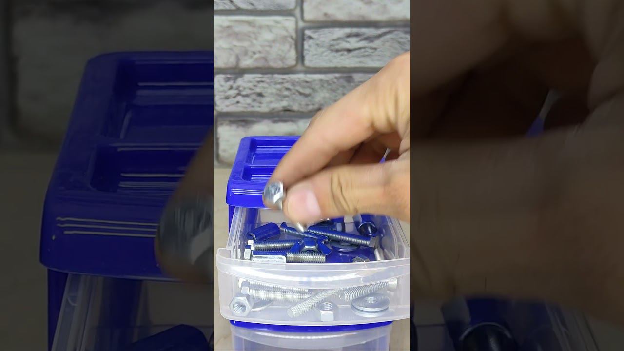 Обязательно запомни эту хитрость! Как легко открутить гайку на болгарке, если нет ключа? #shorts смотреть онлайн